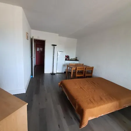 233, Port Camargue, Piscine, Wifi, Parking, 2 Personnes * Le Grau-du-Roi