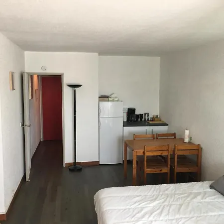 233, Port Camargue, Piscine, Wifi, Parking, 2 Personnes Apartment *