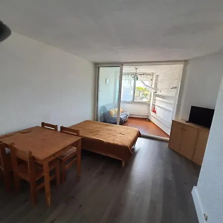 233, Port Camargue, Piscine, Wifi, Parking, 2 Personnes * لو غراو دو روا